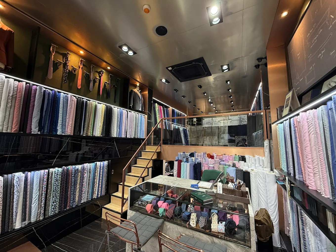 Why Bespoke Tailoring in Bangkok Beats Global Retail Brands